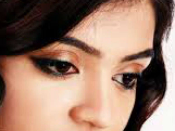 நீண்ட கண்கள் நீண்ட கண்கள்