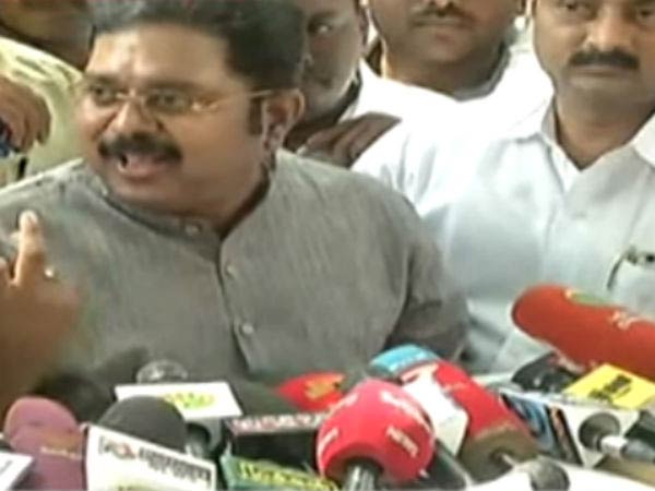 முதல்வர் மீது தினகரன் விமர்சனம் முதல்வர் மீது தினகரன் விமர்சனம்