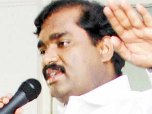 சர்ச்சுக்குள் தாக்குதல் 