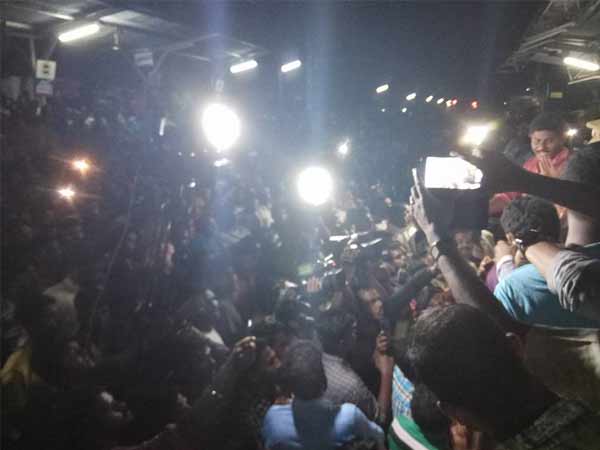 மீனவர்கள் கொந்தளிப்பு மீனவர்கள் கொந்தளிப்பு