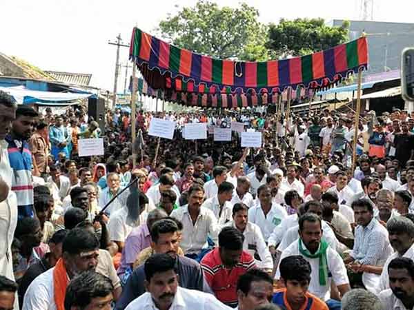 மீனவர்கள் கடலுக்கு செல்லவில்லை 