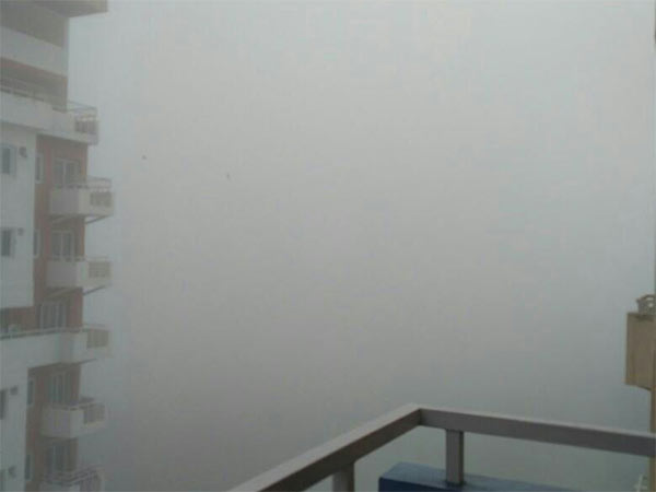 12 விமானங்கள் தாமதம் 