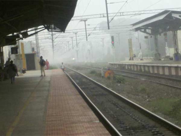 மக்கள் கூட்டம் குறைவு 
