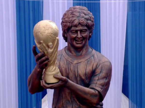 கங்குலியுடன் கிரிக்கெட் போட்டி 