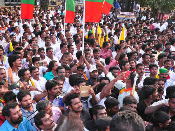 அக்கறையில்லாத முதல்வர் 