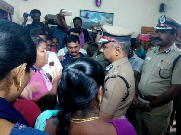 காவல் ஆணையரின் விருப்பத் தேர்வு காவல் ஆணையரின் விருப்பத் தேர்வு