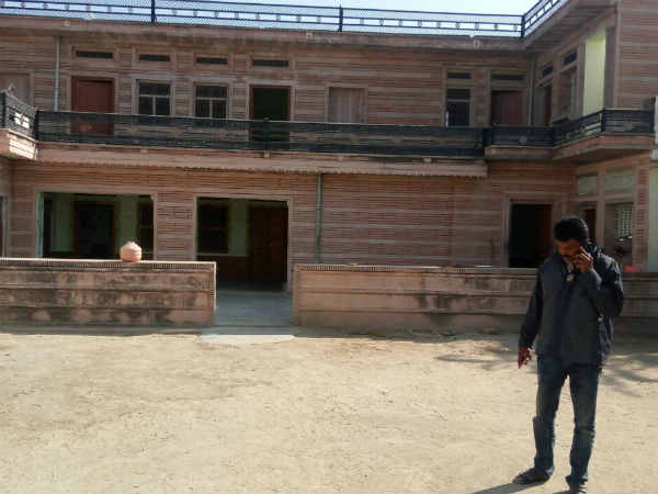 கொள்ளையர்களின் வாழ்க்கை கொள்ளையர்களின் வாழ்க்கை