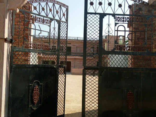 நோட்டமிட்டு கொள்ளை நோட்டமிட்டு கொள்ளை