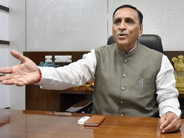 வென்றார் முதல்வர் 