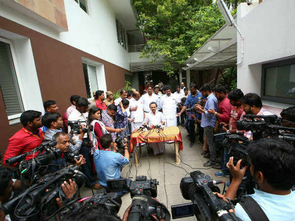 பின்னர் செய்தியாளர்களிடம் பேசிய ஸ்டாலின், 