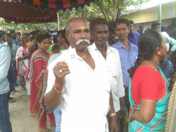 ஆர்கே நகரில் செல்வாக்கு படைத்த அதிமுக 