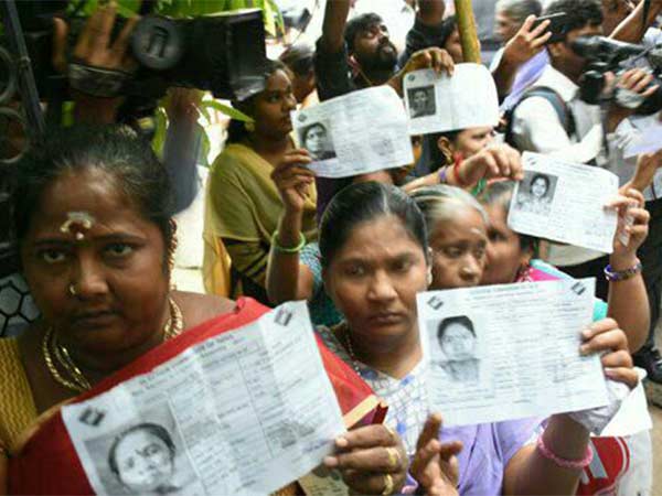 பெண்கள் அதிக அளவில் வாக்கு 