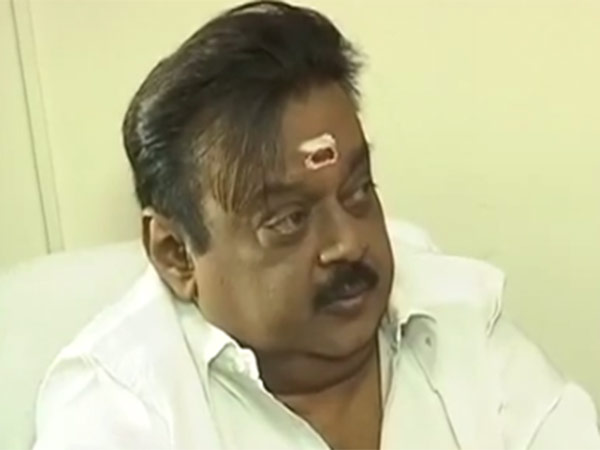 விஜயகாந்த் ஹேப்பி 