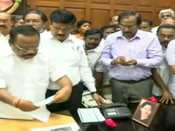 போலீசார் குவிப்பு போலீசார் குவிப்பு