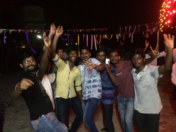 மேடை அமைக்க தடை