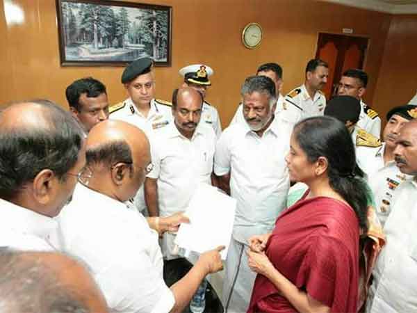 Defense Minister Nirmala Seetharaman Inspecting Kanyakumari District with OPS Defense Minister Nirmala Seetharaman Inspecting Kanyakumari District with OPS