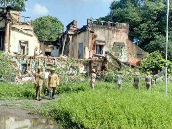 IUML MLA Abubacker on Madras-e-Azam Higher Secondary School issue 