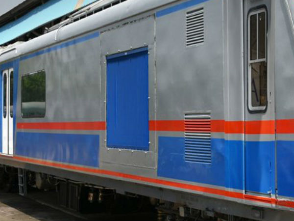First suburban AC trains to introduce in Mumbai as a Christmas Gift First suburban AC trains to introduce in Mumbai as a Christmas Gift