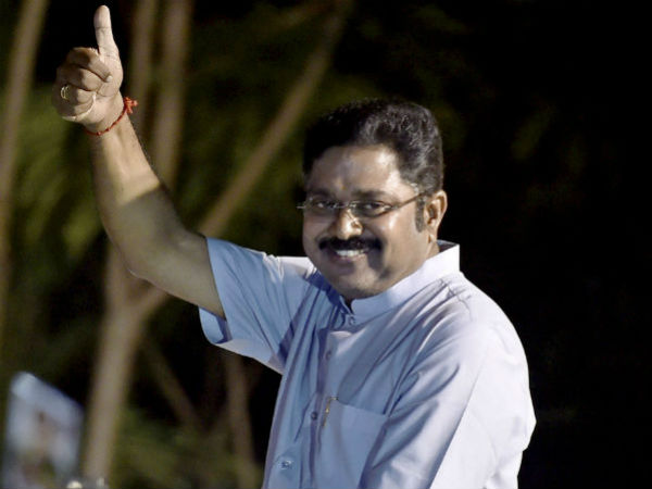 விசில் போட்ட தினகரன் 