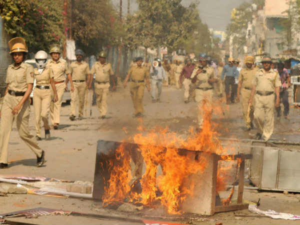போரும் கலவரமும் 