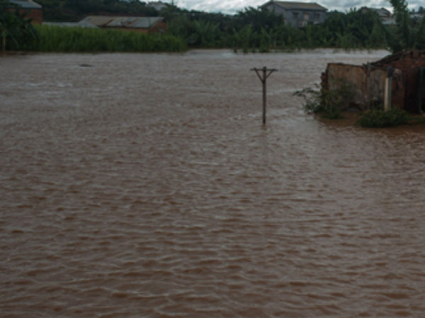 190 கிமீ வேகத்தில் காற்று 