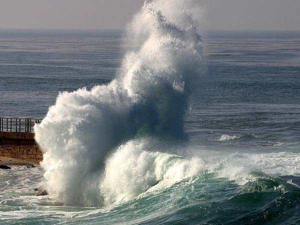 மக்கள் வெளியேற உத்தரவு 