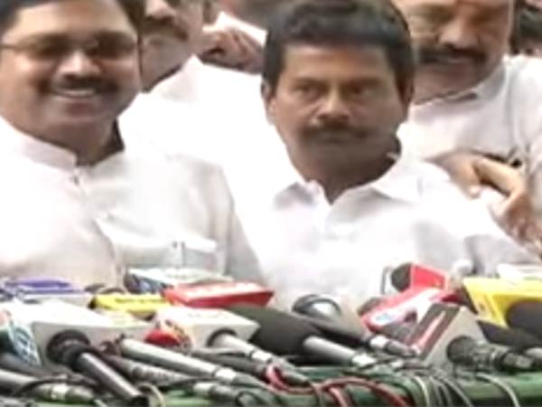 தனிக்கட்சி தொடங்குவீர்களா? தனிக்கட்சி தொடங்குவீர்களா?