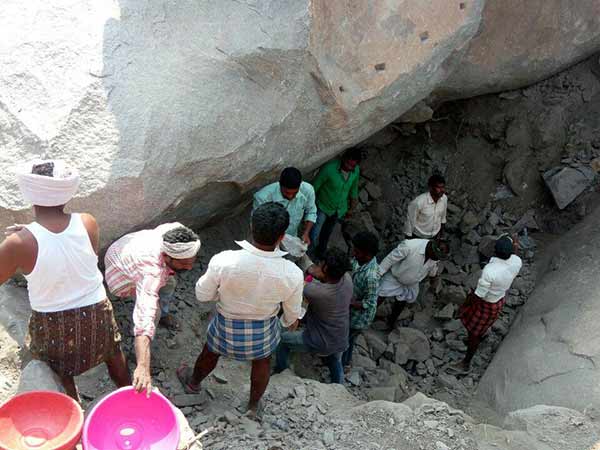 மக்கள் ஏமாற்றம் 