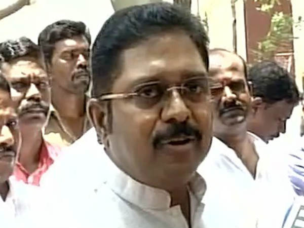 நியூஸ் மேக்கர்
