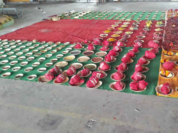 பயமுறுத்தும் பொம்மை பயமுறுத்தும் பொம்மை