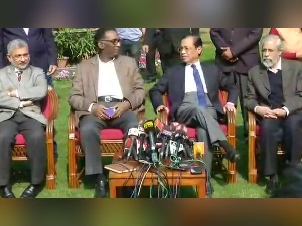 பிரதமரும் அமைச்சரும் 