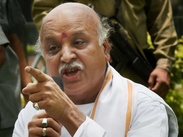 ஆட்டோவில் தப்பி ஓட்டம் 