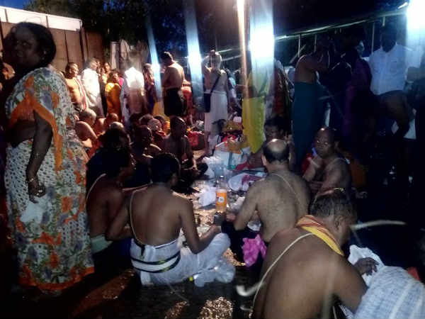 முன்னோர்களுக்கு வழிபாடு முன்னோர்களுக்கு வழிபாடு