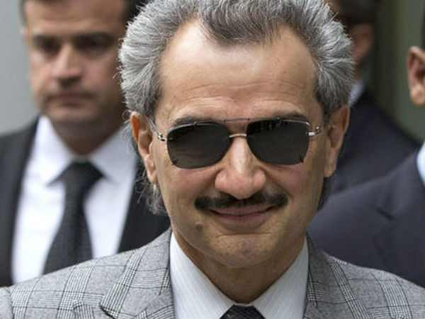 வெளியேவந்தார் 