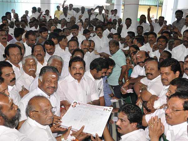  உள்ளாட்சித் தேர்தலில் வெற்றி 