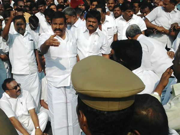 கே.என். நேரு மறியல் 