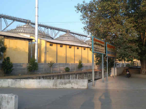 Income tax raid at Trichy Sri Narayana reddiyar rice factory 