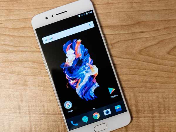 எப்படி நடந்தது 