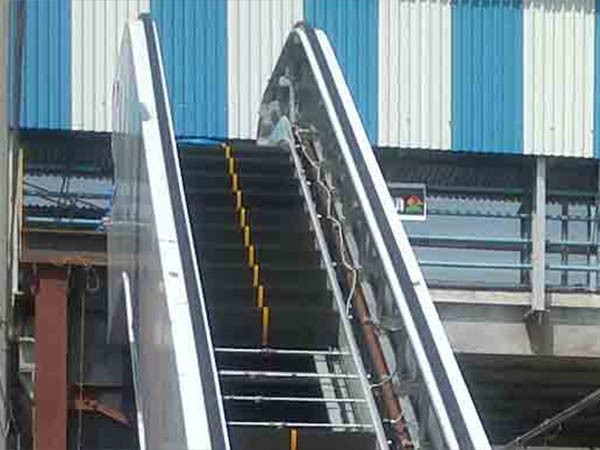 வீணாக கிடக்கும் எஸ்கலேட்டர்கள் 