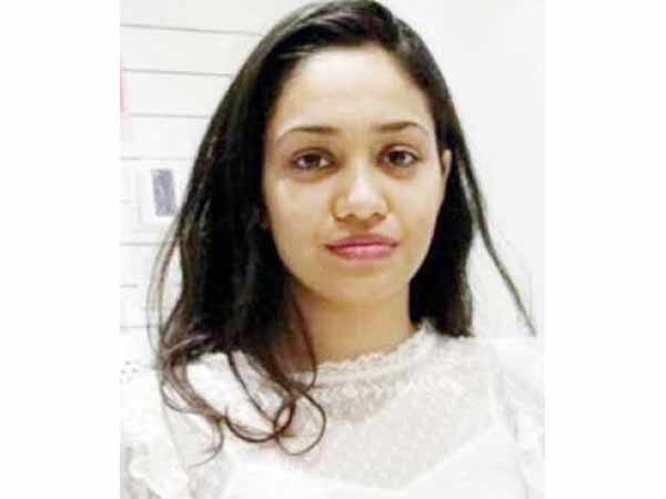  தந்தை பெயரும் மோசடி