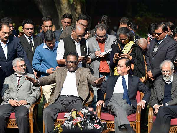 தலைமை நீதிபதிக்கு எவ்வளவு? 