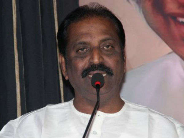 விளக்கம் அளித்த வைரமுத்து 