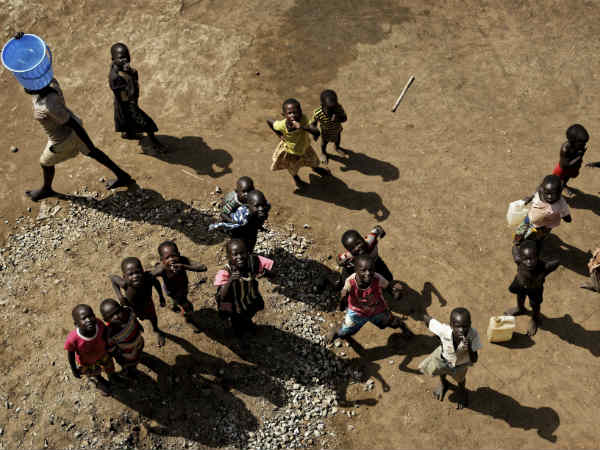 உதவிக்கரம் நீட்டும் சமூகவலைதளங்கள் 