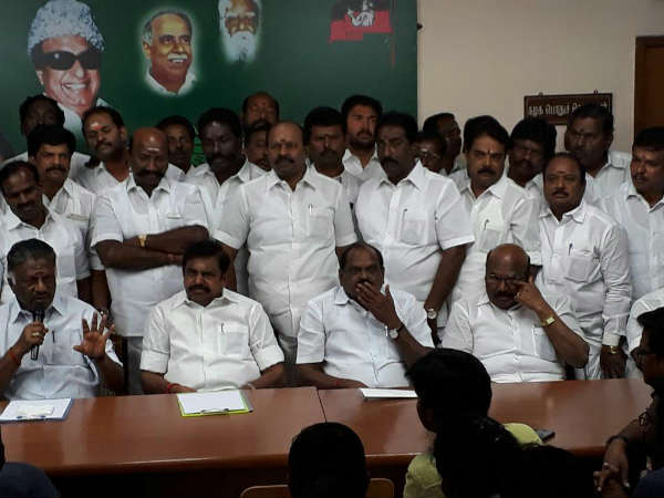ஓபிஎஸ் அணி ஆதங்கம் 