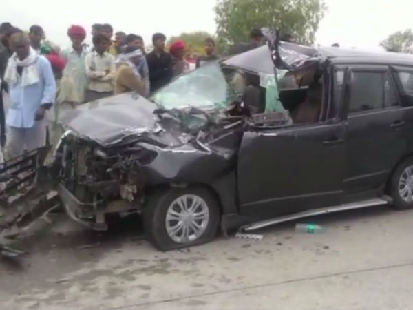 சாலை விபத்து 