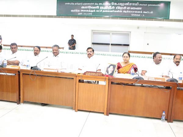 முதல்வர் தலைமையில் 