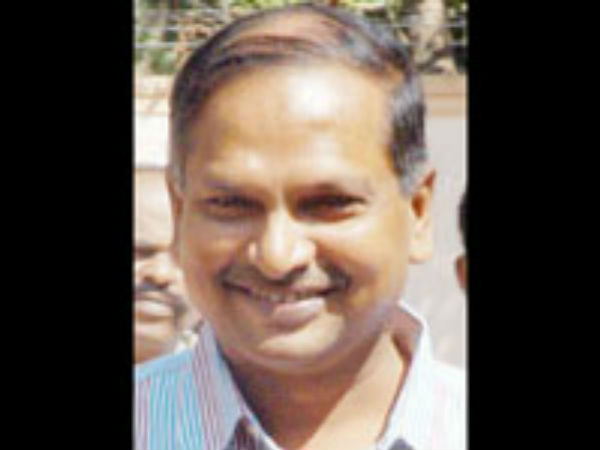 கதிரவனை சாய்த்த ரவி கதிரவனை சாய்த்த ரவி