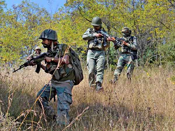 5 soldiers killed in terror attack on army camp in JK 5 soldiers killed in terror attack on army camp in JK