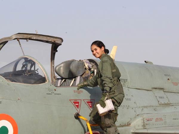 first indian woman to fly fighter jet first indian woman to fly fighter jet