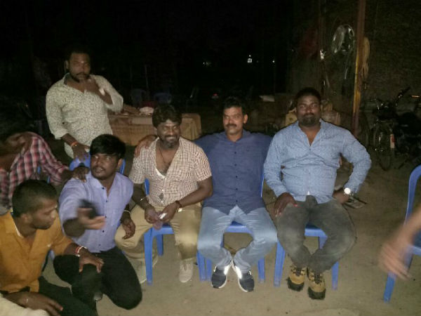  நடுக் கடலில் பகீர்